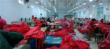 工作服生產(chǎn)車(chē)間